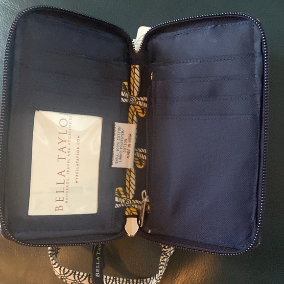 Bella Taylor Wallet Case - Picture 7 of 7